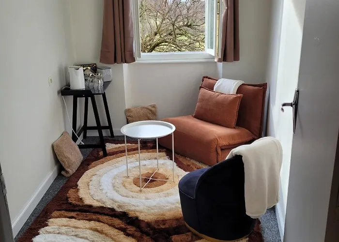 ベッド・アンド・ブレックファスト L'aurigast *