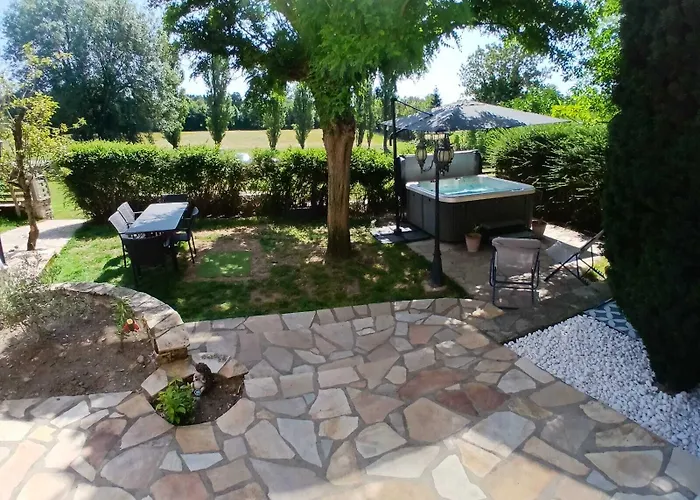 L'aurigast Bed & Breakfast Auriac-Lagast